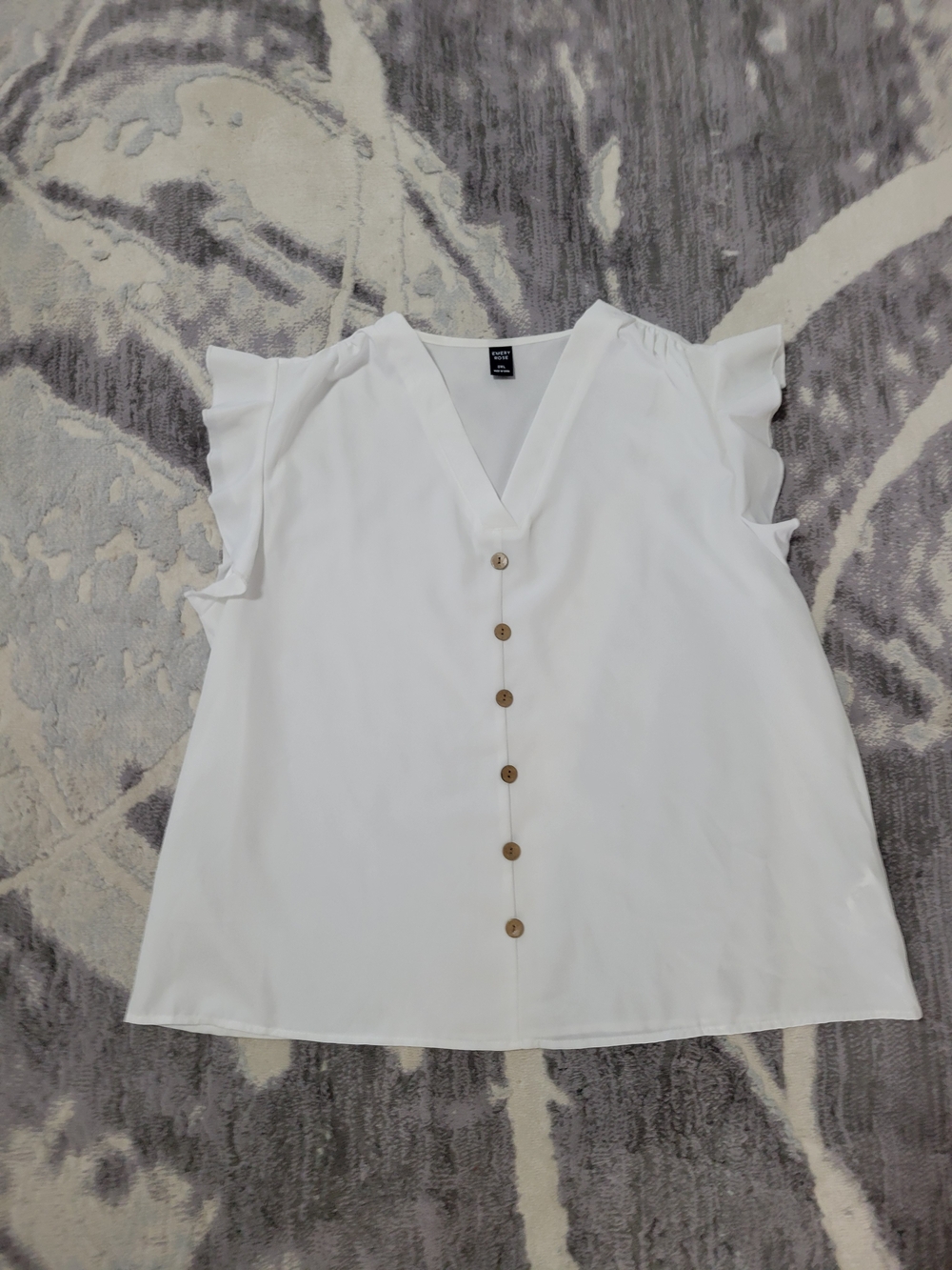 Emery Rose Women's White V-Neck Button-Front Ruffle Sleeve Blouse Size XL